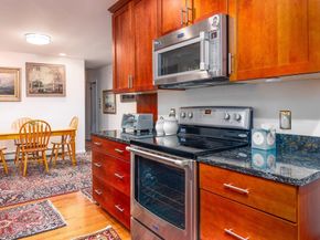9 Birchwood Dr, Holden MA 01520
