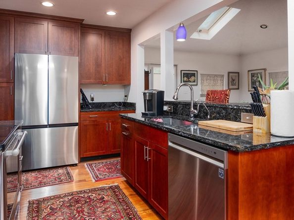9 Birchwood Dr, Holden MA 01520