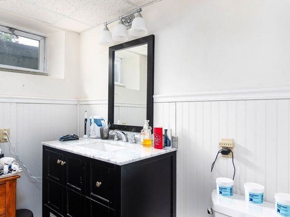 9 Birchwood Dr, Holden MA 01520