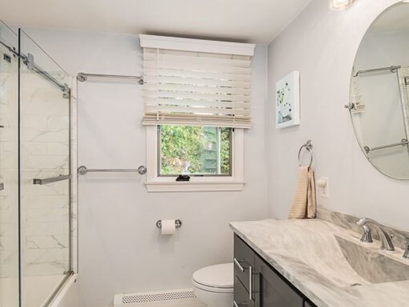 60 Lakemans Ln, Ipswich MA 01938