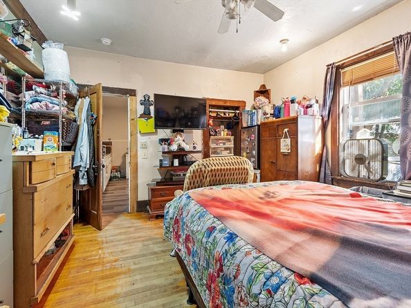 33-35 Omena Pl, Fitchburg MA 01420