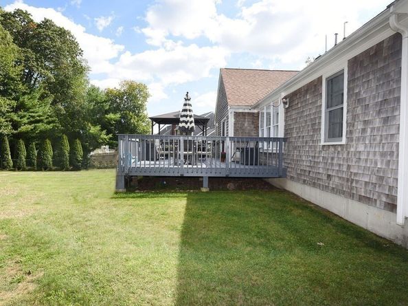 10 Birch Bottom Circle, Rockland MA 02370