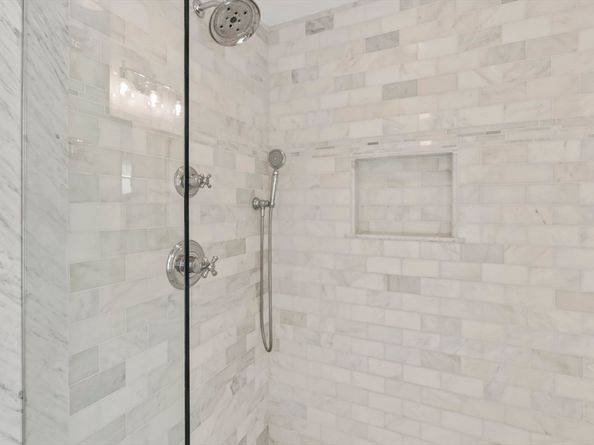 11 Crowley Rd, Burlington MA 01803