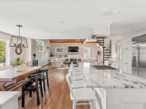 11 Crowley Rd, Burlington MA 01803