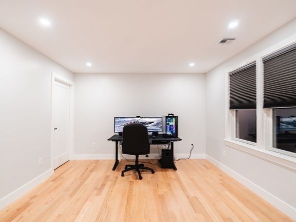 6 Rivendell Ln, Millis MA 02054