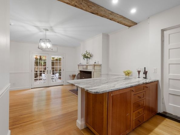 24 Fayette St, Boston MA 02116