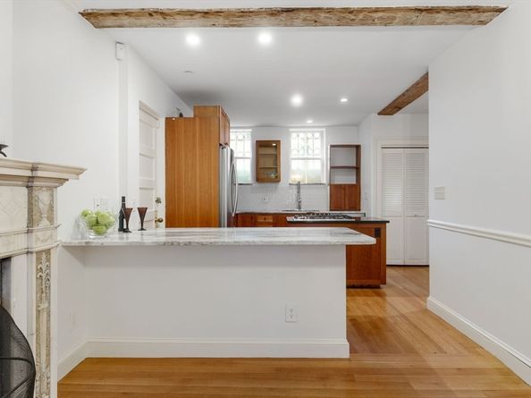 24 Fayette St, Boston MA 02116