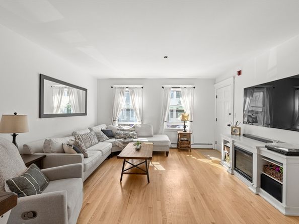 494-496 E 4th St 2, Boston MA 02127