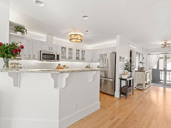 494-496 E 4th St 2, Boston MA 02127