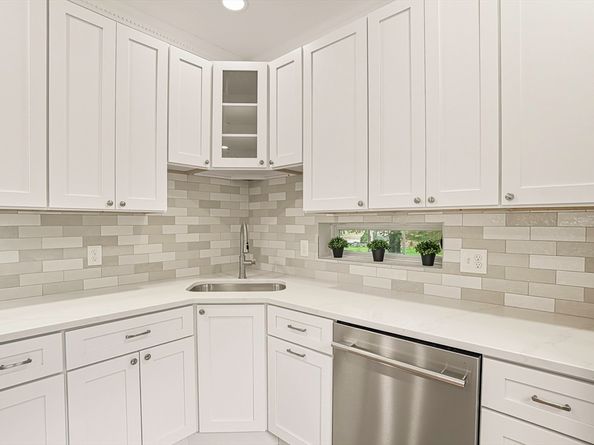 3 Candlewood Lane, Southborough MA 01772