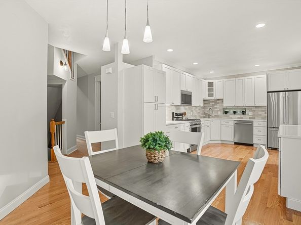 3 Candlewood Lane, Southborough MA 01772