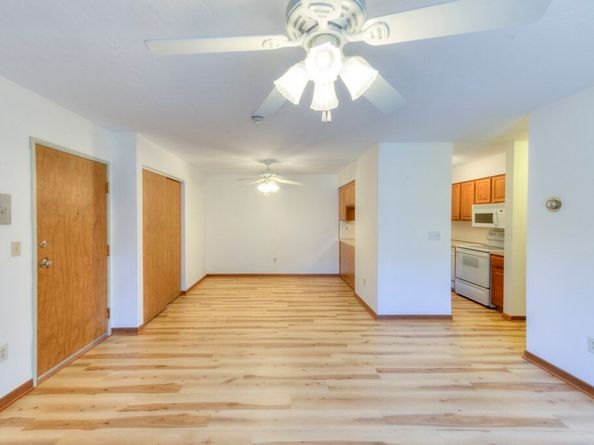 340 Sunderland Rd 23, Worcester MA 01604