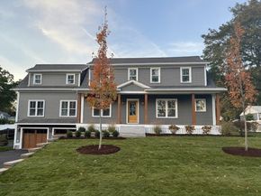 8 Brown Ave, Newburyport MA 01950