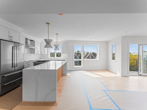 595 Broadway 202, Somerville MA 02145