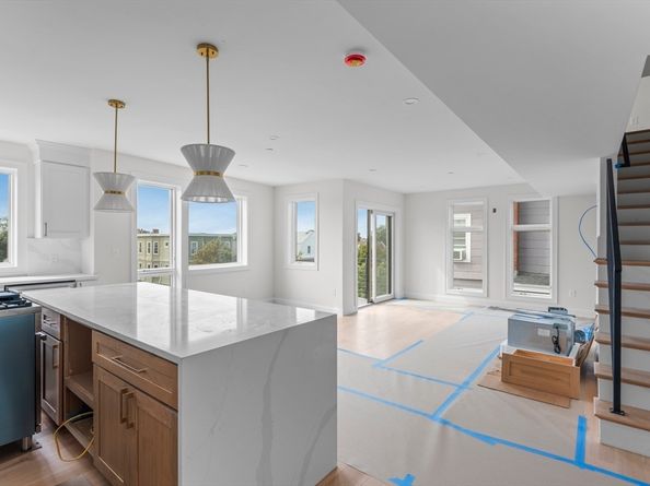 595 Broadway 202, Somerville MA 02145