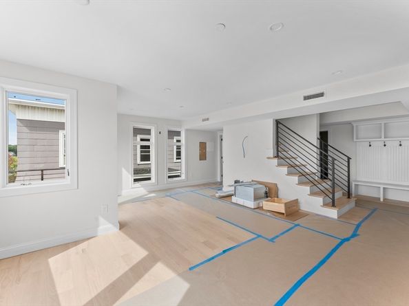 595 Broadway 202, Somerville MA 02145