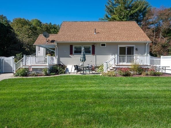 62 Larned Rd, Oxford MA 01540