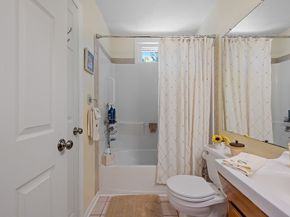 62 Larned Rd, Oxford MA 01540