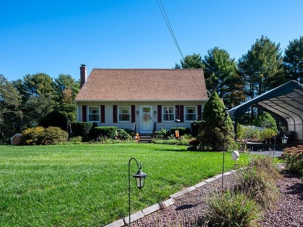 62 Larned Rd, Oxford MA 01540