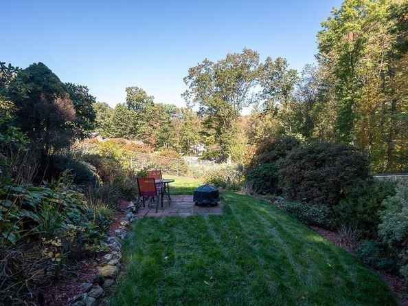 62 Larned Rd, Oxford MA 01540