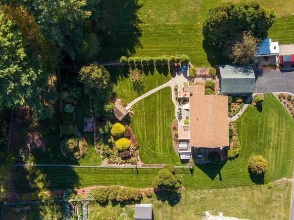 62 Larned Rd, Oxford MA 01540