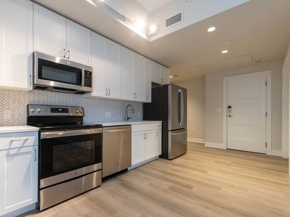 133 Salem St 315, Revere MA 02151