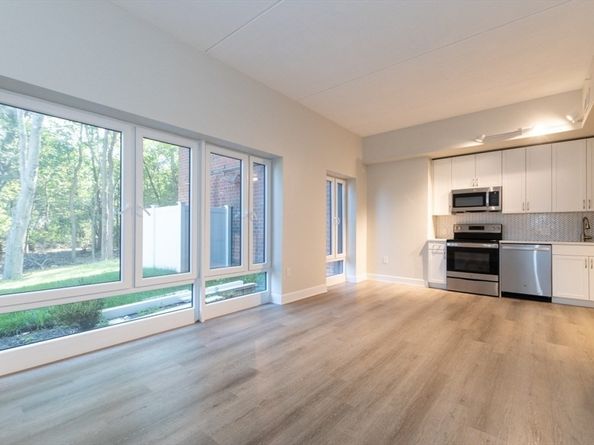 133 Salem St 315, Revere MA 02151