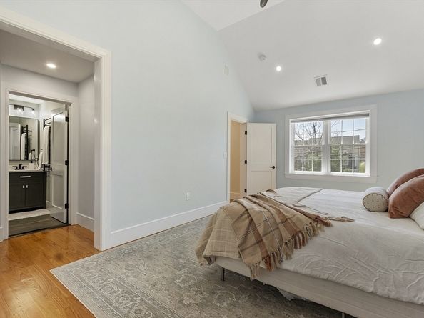 1014 Highland St, Holliston MA 01746