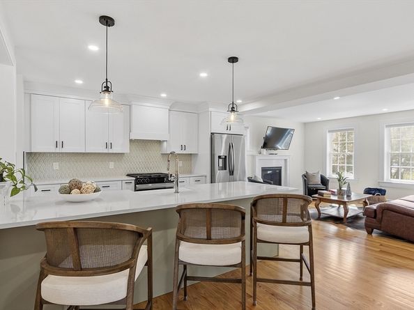 1014 Highland St, Holliston MA 01746