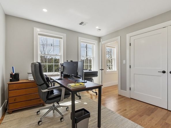 1014 Highland St, Holliston MA 01746