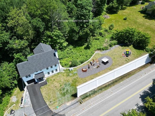 1014 Highland St, Holliston MA 01746