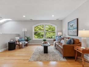 30 Paul Revere Rd, Acton MA 01720