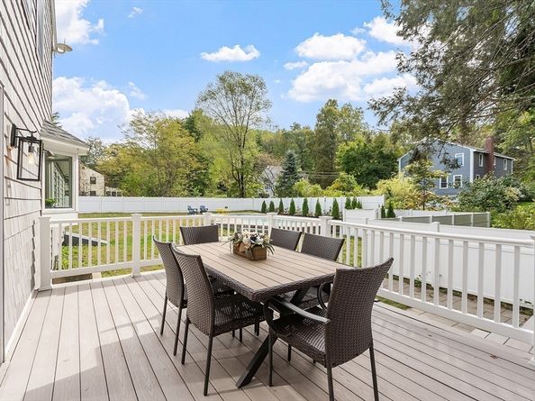 30 Paul Revere Rd, Acton MA 01720