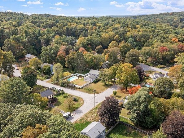 30 Paul Revere Rd, Acton MA 01720