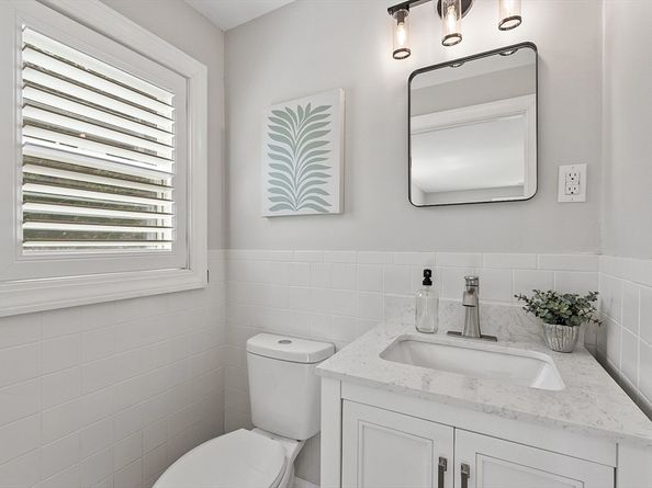 30 Paul Revere Rd, Acton MA 01720