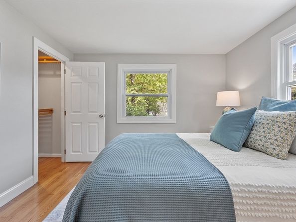 30 Paul Revere Rd, Acton MA 01720