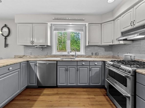 56 Wiltshire Ln, Marshfield MA 02050