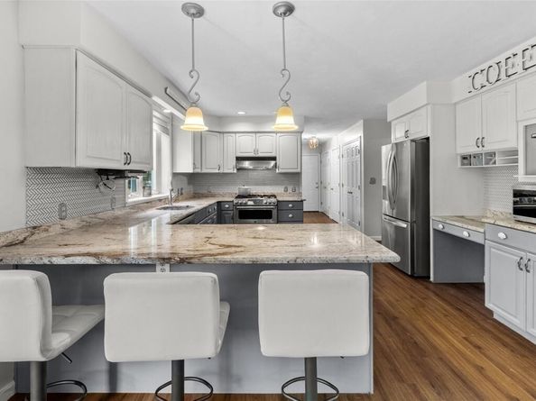 56 Wiltshire Ln, Marshfield MA 02050