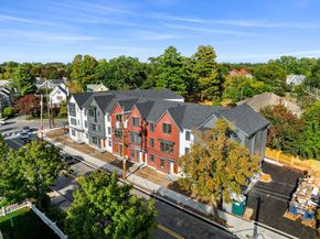 106 River Street 14, Newton MA 02465