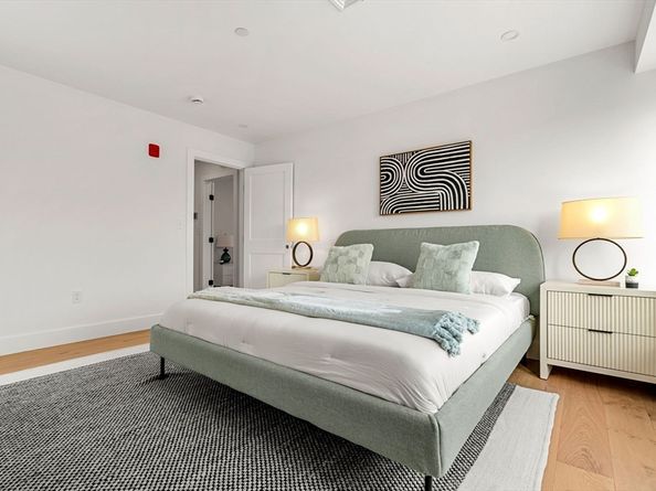 106 River Street 14, Newton MA 02465