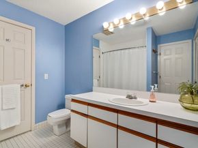 51 Pettee St 11, Newton MA 02464