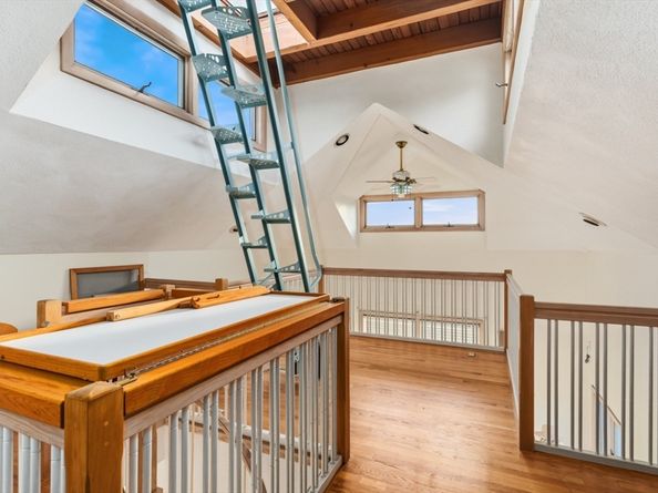 75 Bay View Dr, Swampscott MA 01907