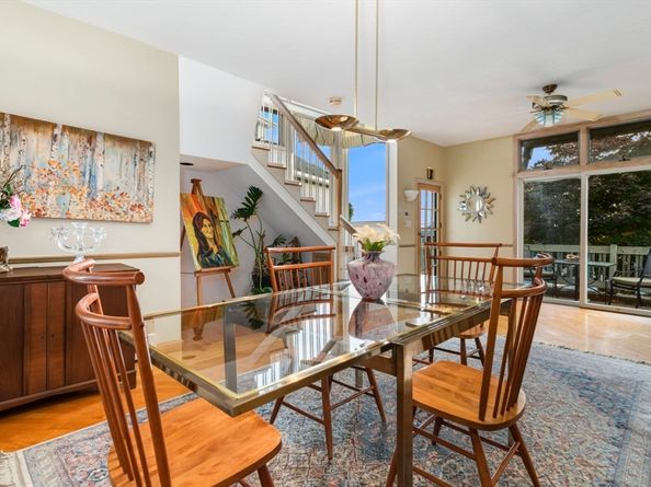 75 Bay View Dr, Swampscott MA 01907