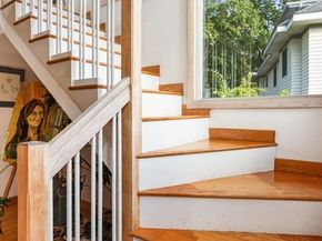 75 Bay View Dr, Swampscott MA 01907