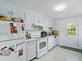 314 Burncoat St, Worcester MA 01606