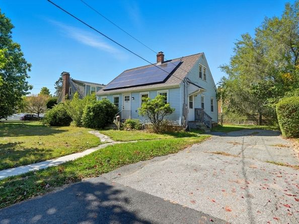 314 Burncoat St, Worcester MA 01606
