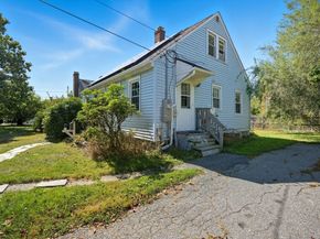314 Burncoat St, Worcester MA 01606