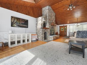 196 High Street, Rochester MA 02770