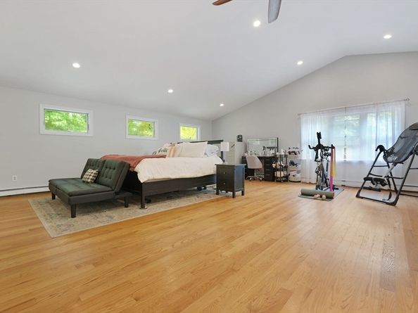 196 High Street, Rochester MA 02770