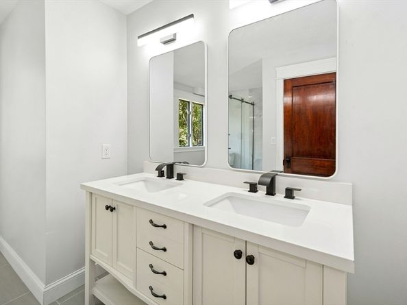 184 Old Bolton Rd, Stow MA 01775
